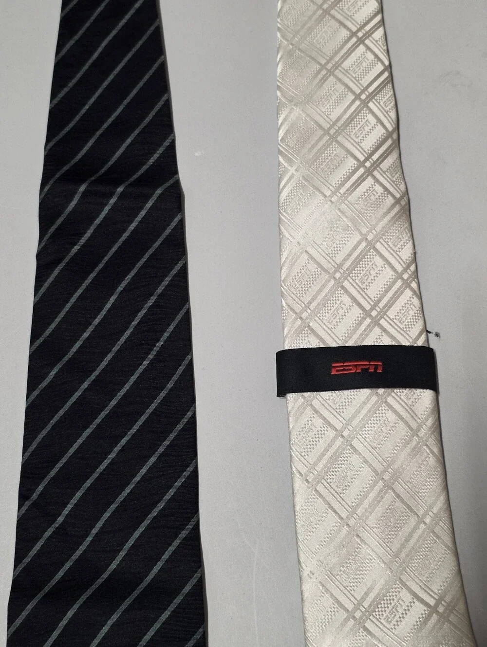 Mixed Brands Men's Silk Tie Set Lot of 5, Multicolor Mixed Patterns,